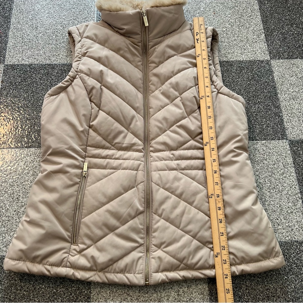Calvin Klein Quilted Faux Fur Collar Puffer Vest- Beige M - Picture 5 of 10